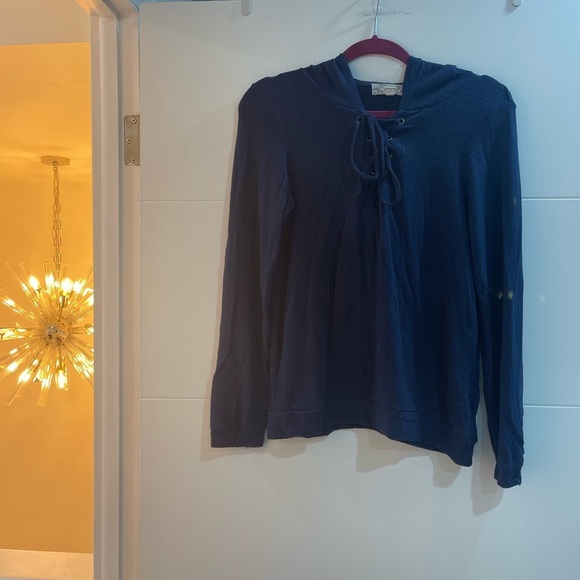 Navy hoodie very soft fabric Size Medium - Picture 1 of 3